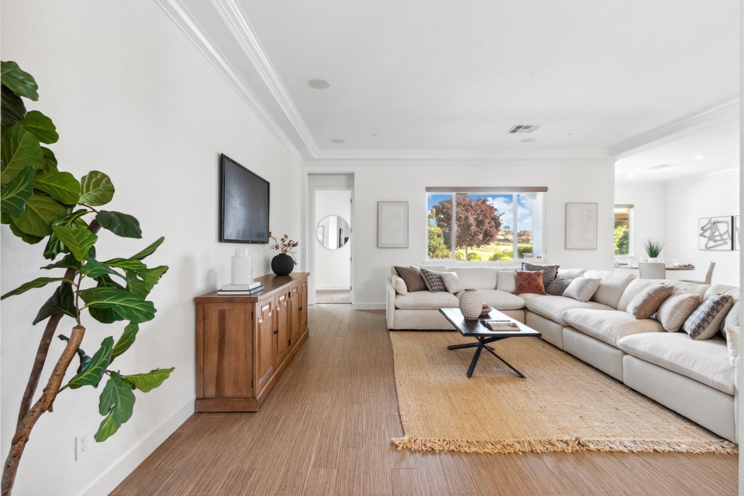 5485 Aspen Meadows Drive