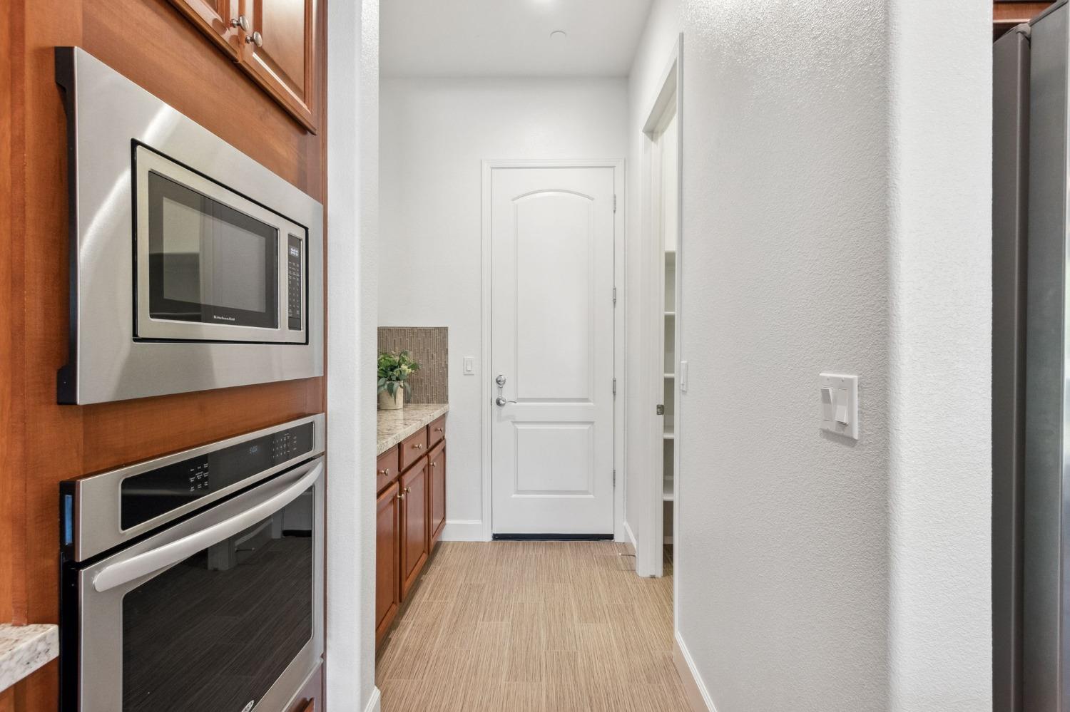 5485 Aspen Meadows Drive