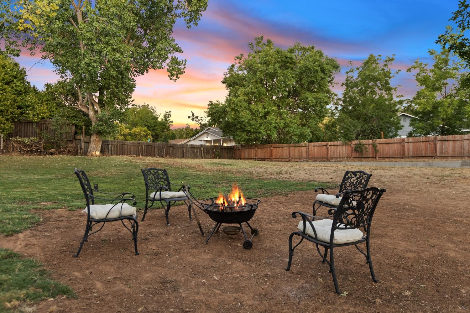 6404 Chestnut Avenue