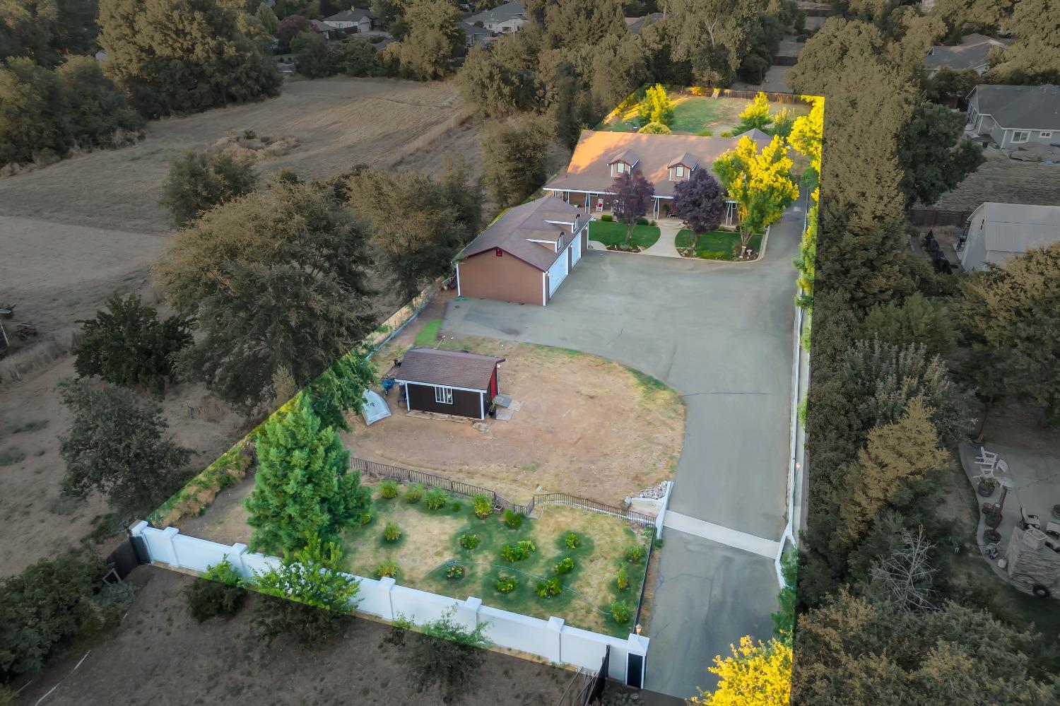 6404 Chestnut Avenue