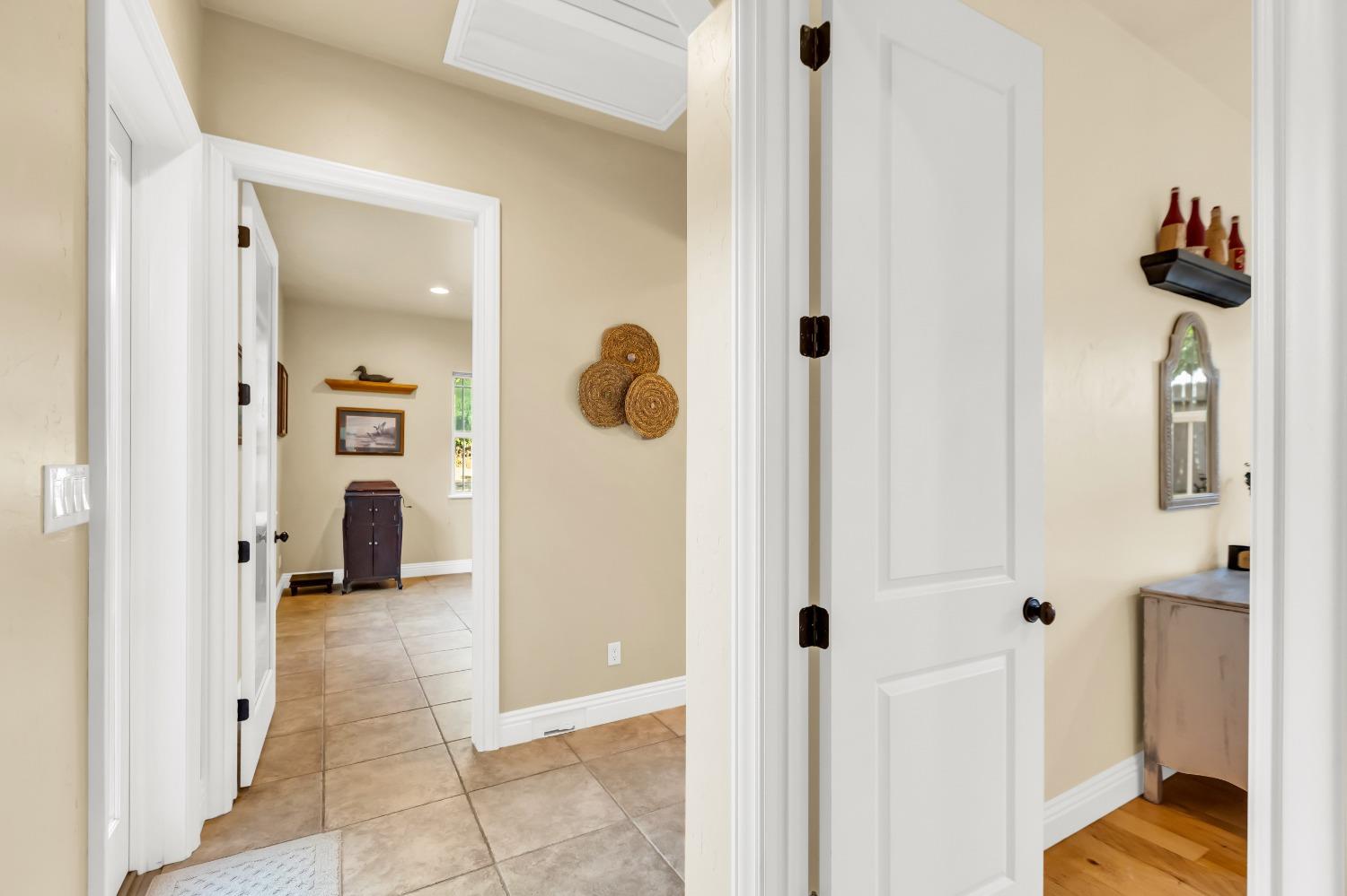 6404 Chestnut Avenue