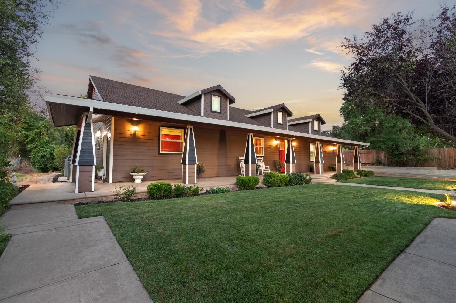 6404 Chestnut Avenue