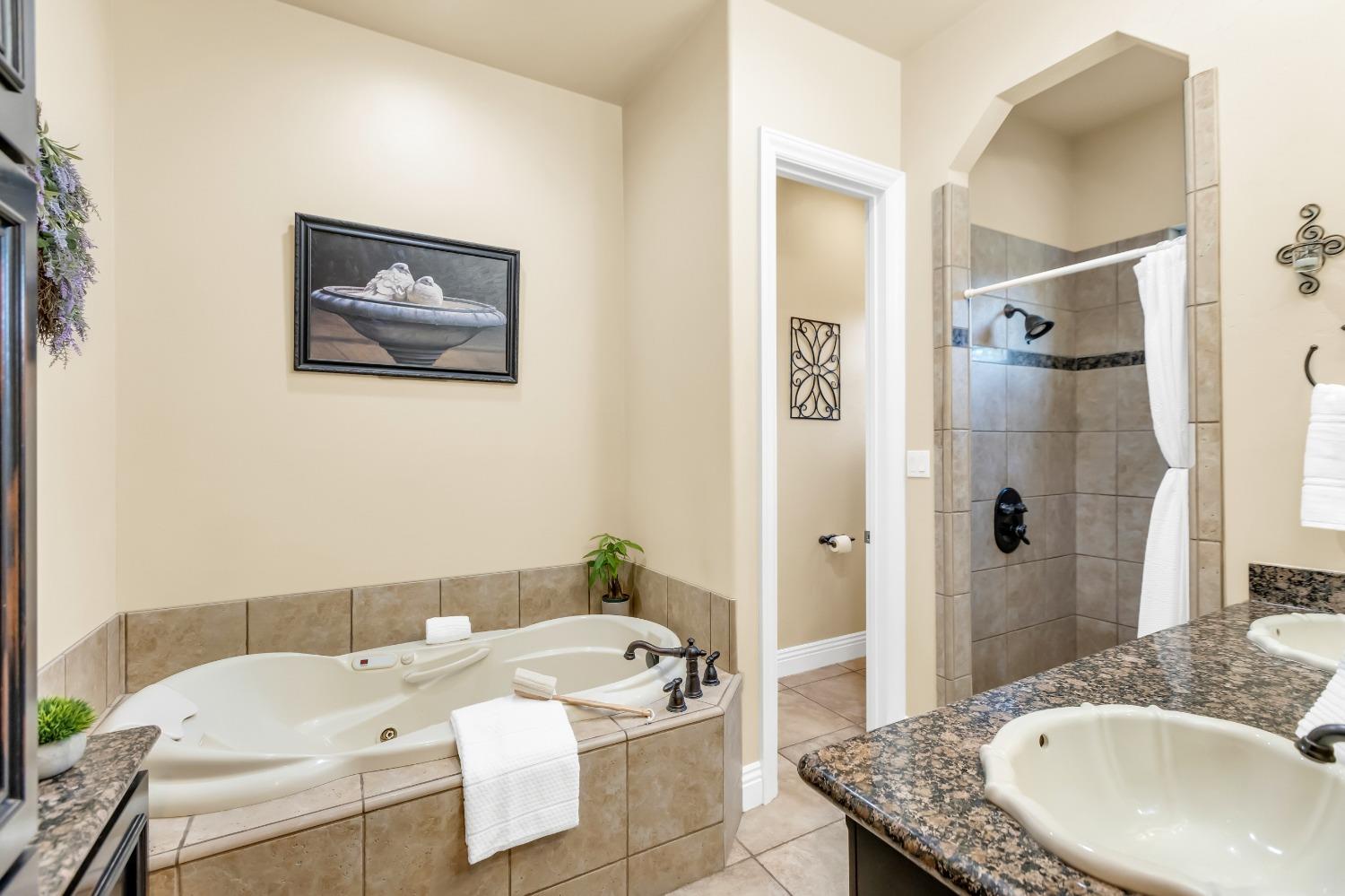 6404 Chestnut Avenue