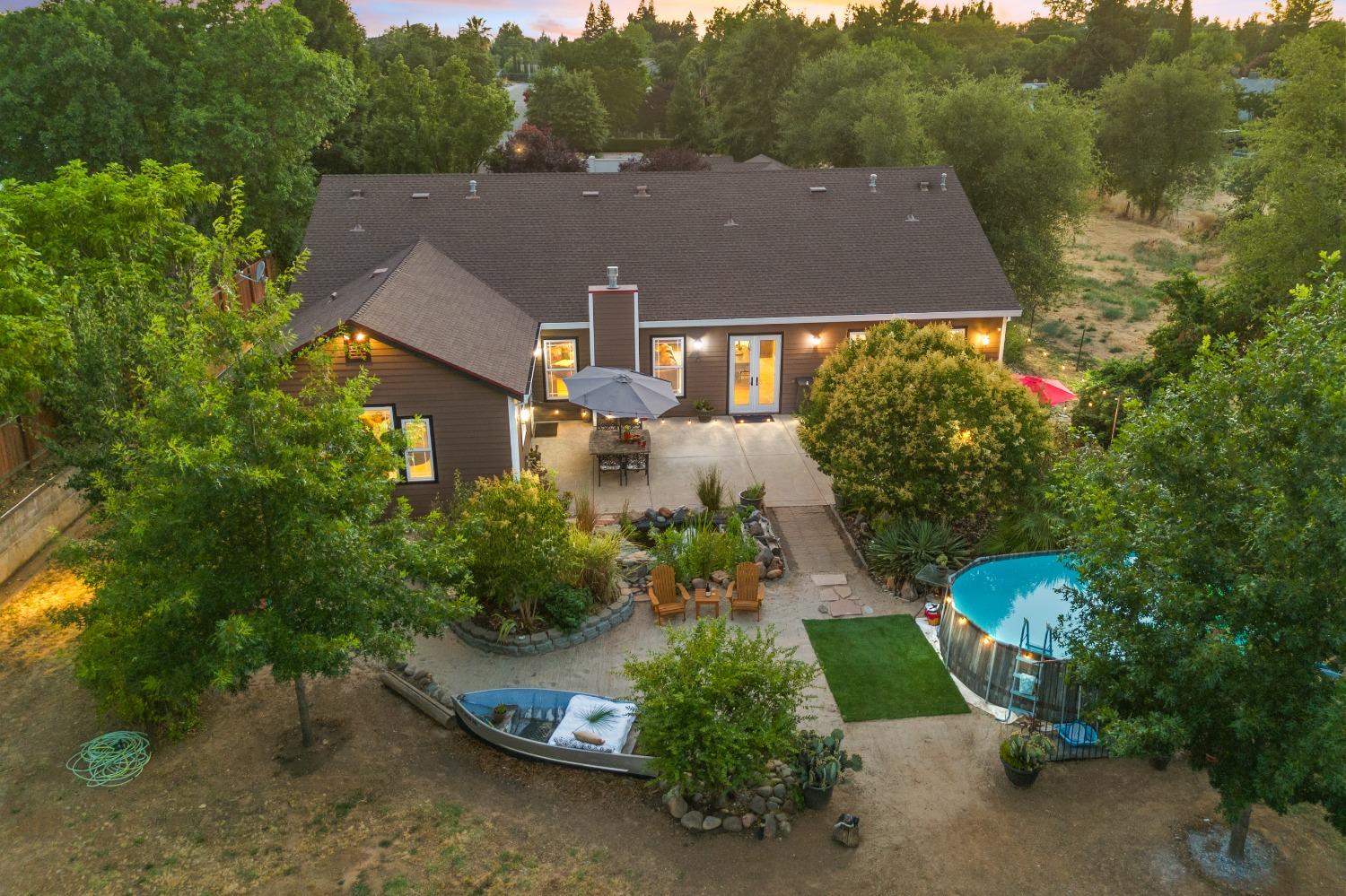 6404 Chestnut Avenue