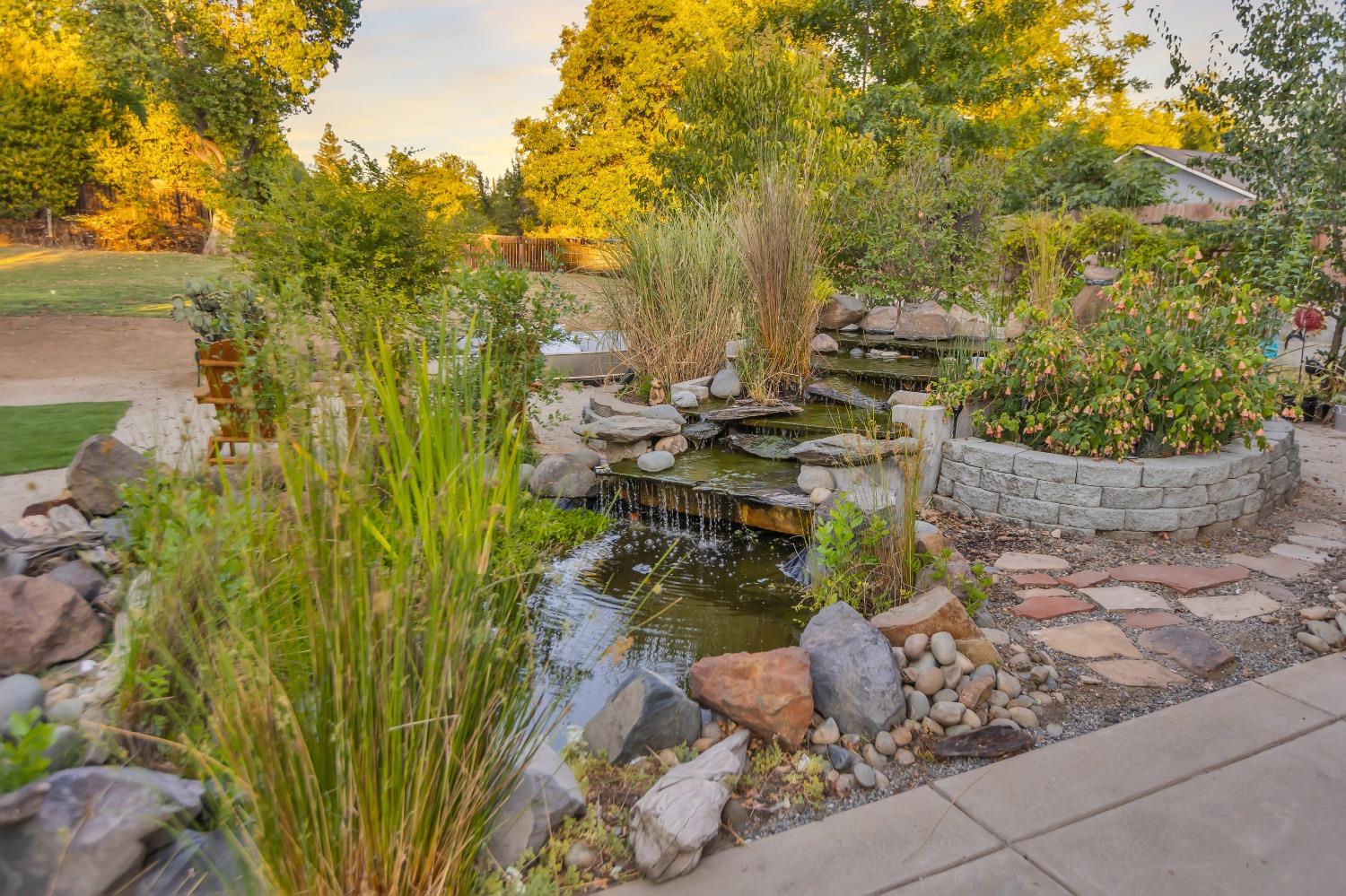 6404 Chestnut Avenue