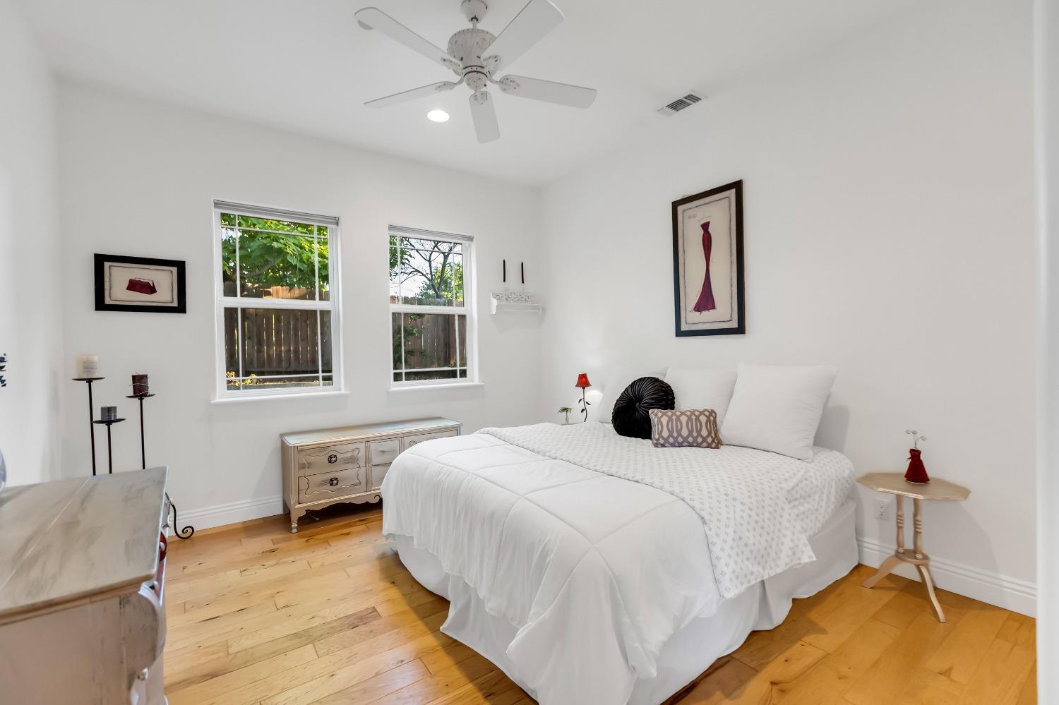 6404 Chestnut Avenue