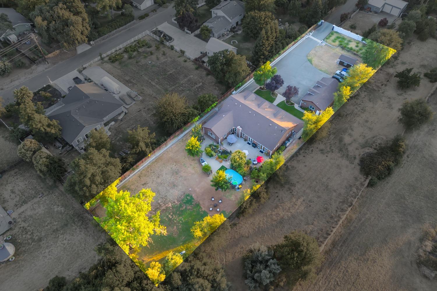 6404 Chestnut Avenue