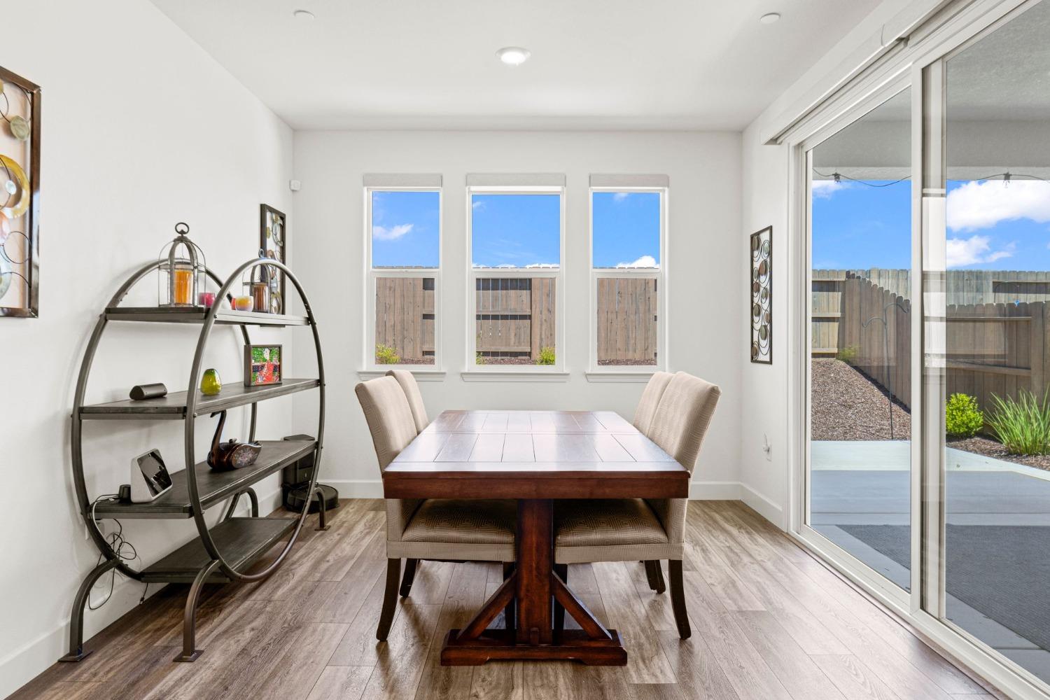 4580 Royal Lily Avenue