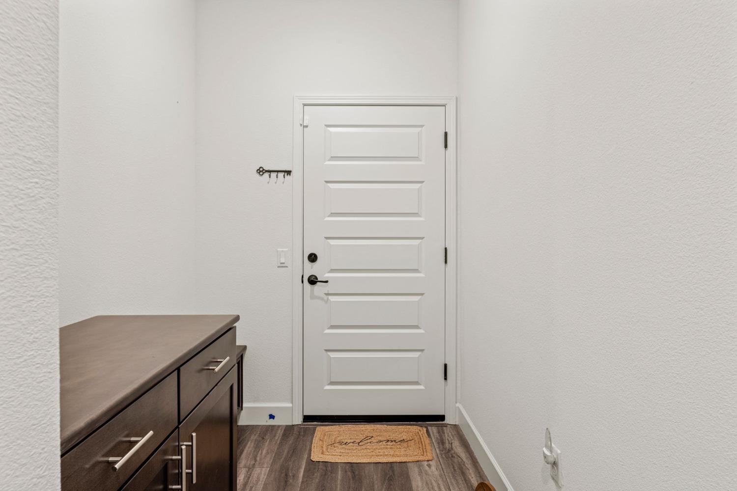 4580 Royal Lily Avenue