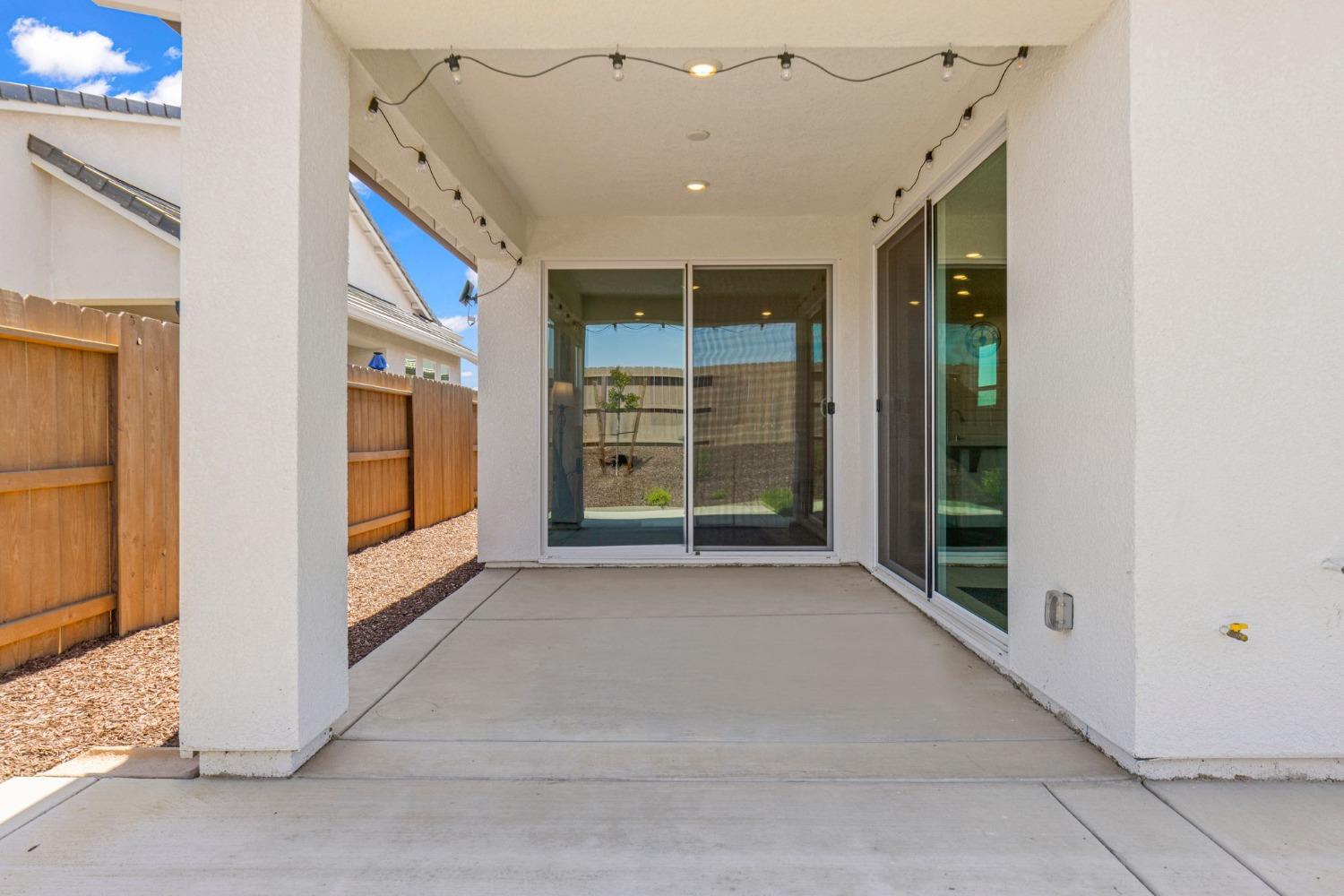 4580 Royal Lily Avenue