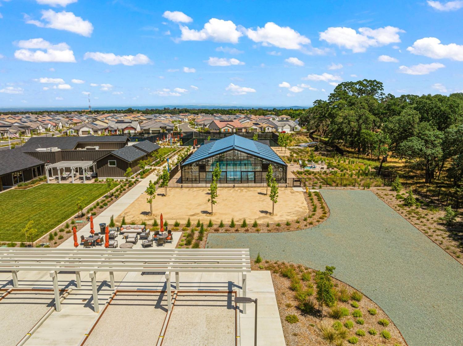 4580 Royal Lily Avenue