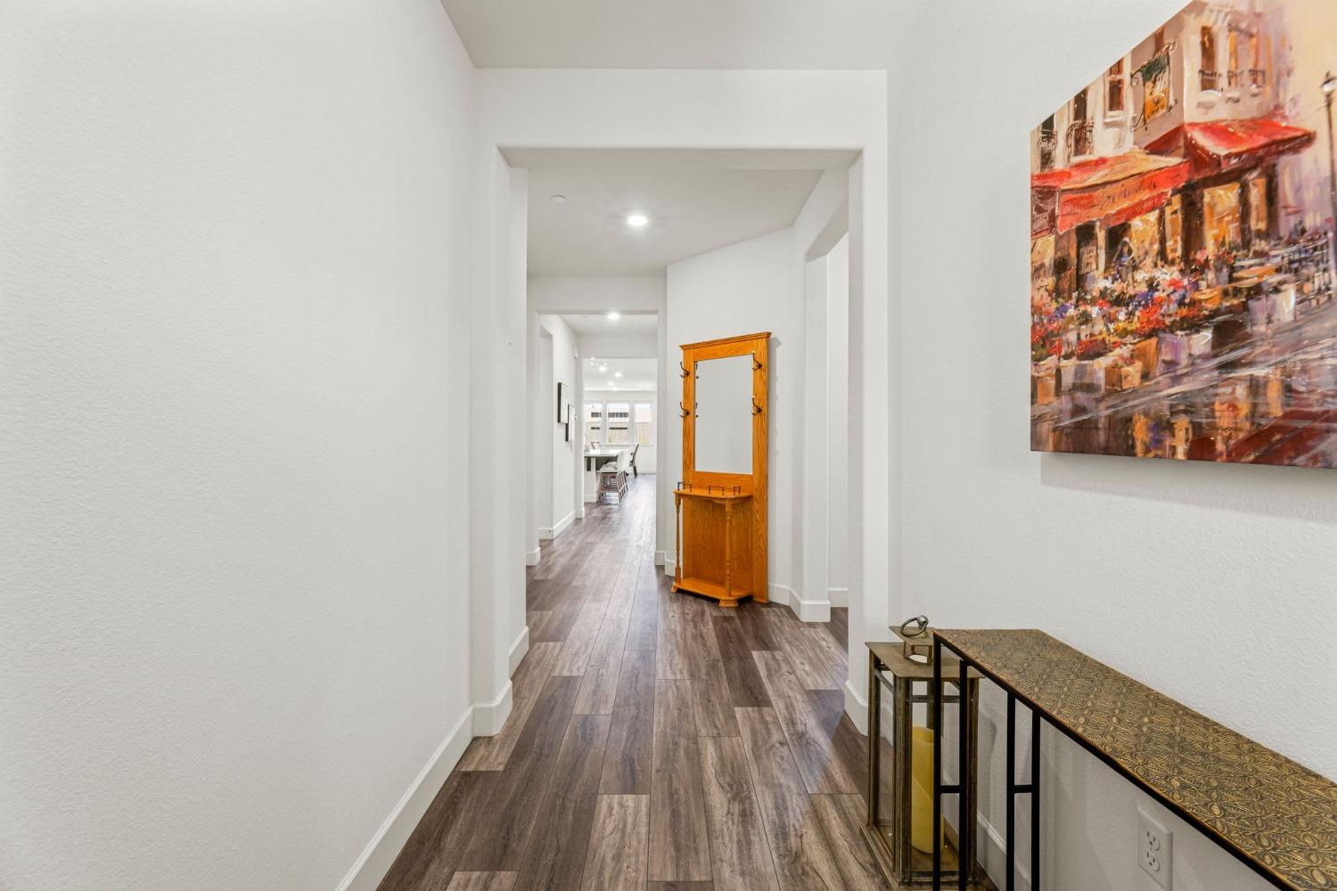 4580 Royal Lily Avenue