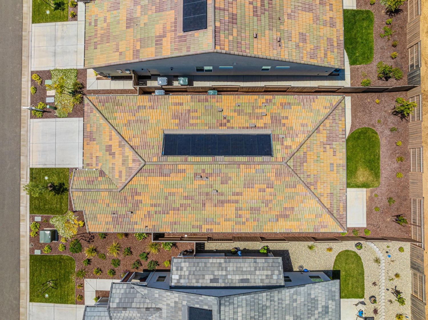 4580 Royal Lily Avenue