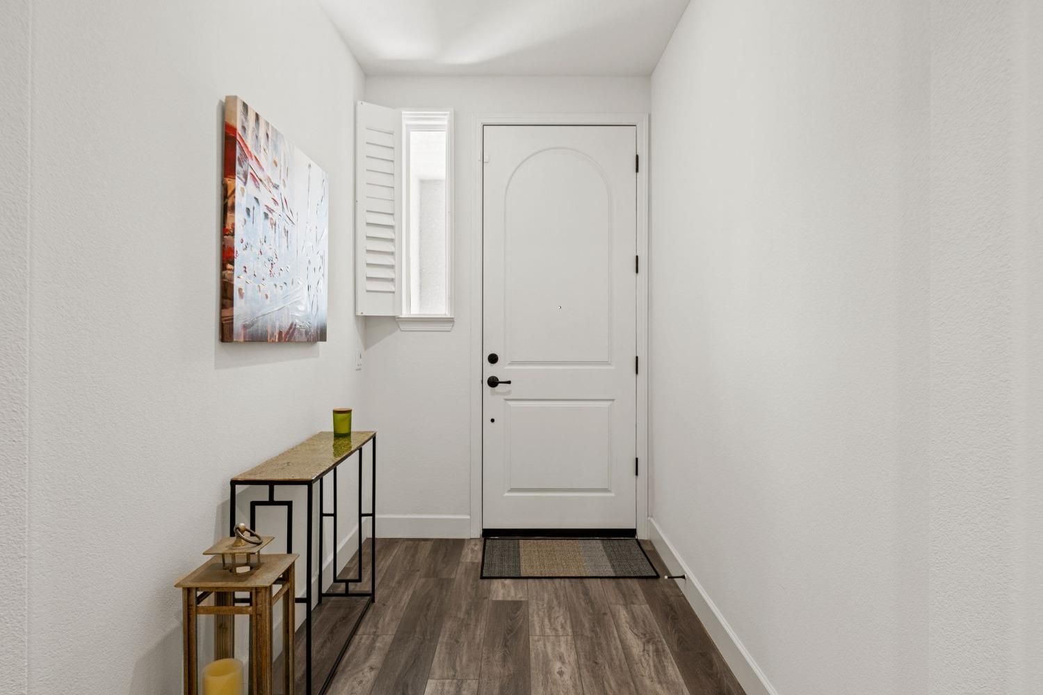 4580 Royal Lily Avenue