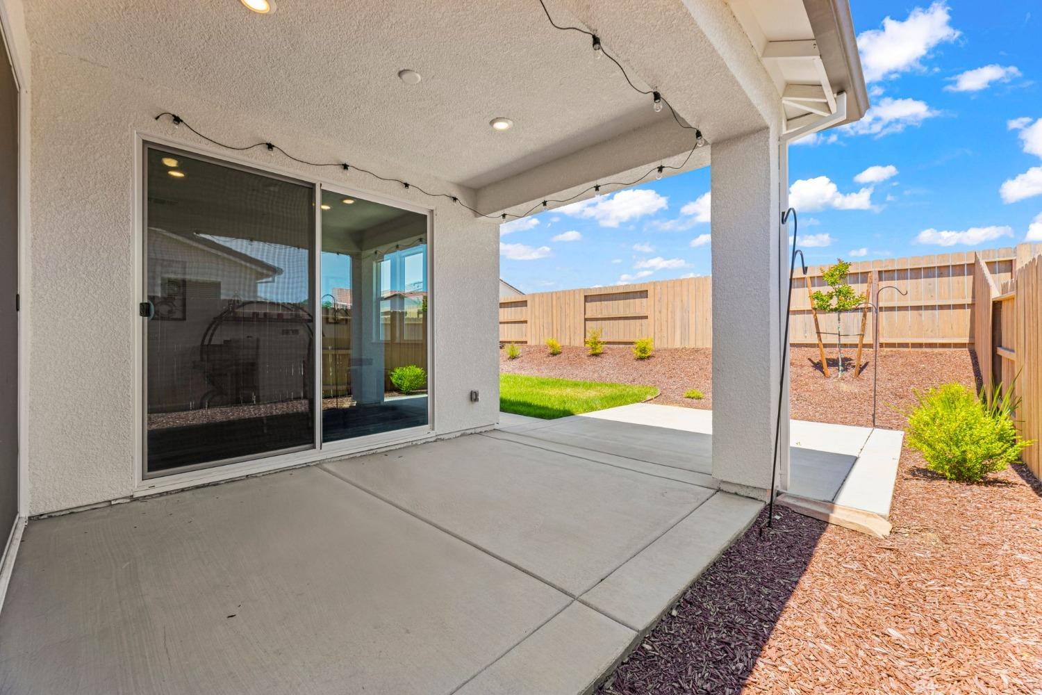 4580 Royal Lily Avenue