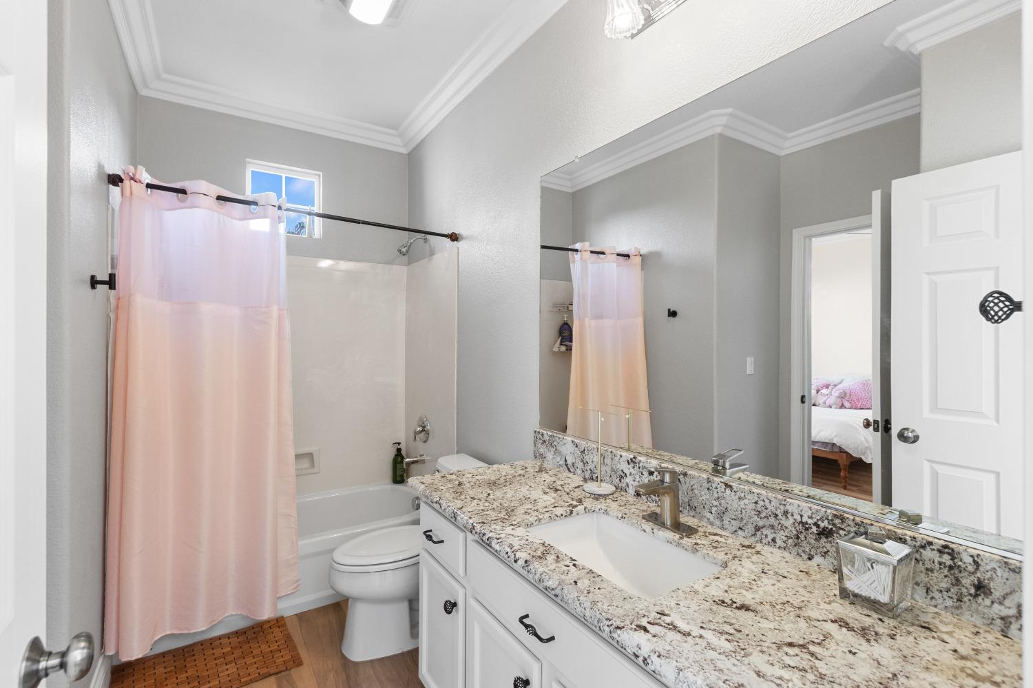 4092 Bothwell Circle