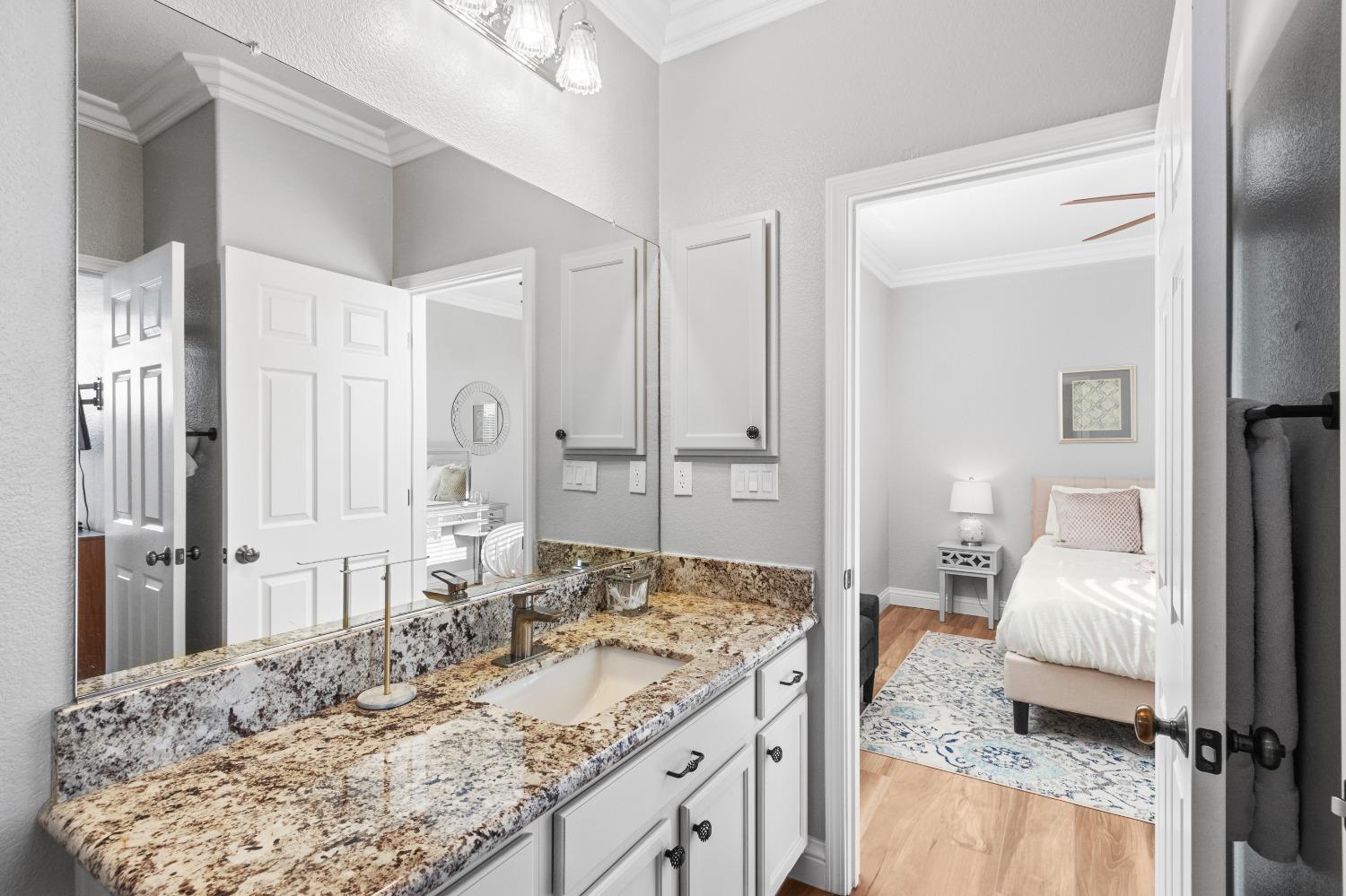 4092 Bothwell Circle