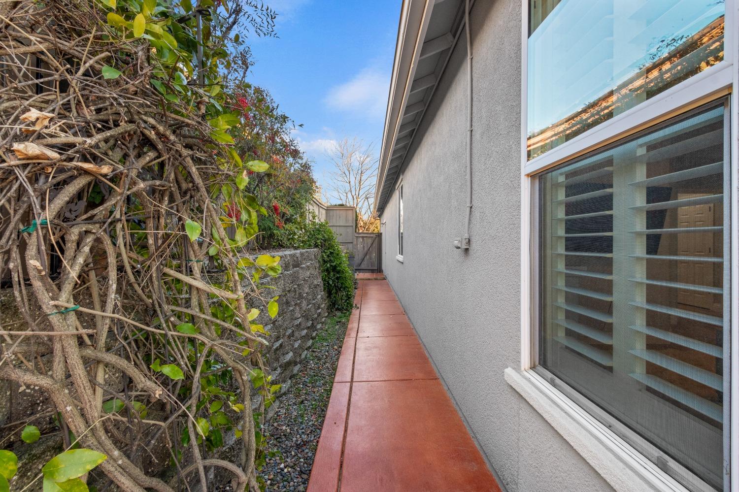 4092 Bothwell Circle