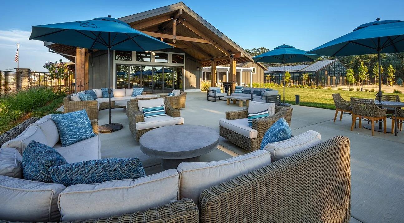 4730 Royal Lily Avenue