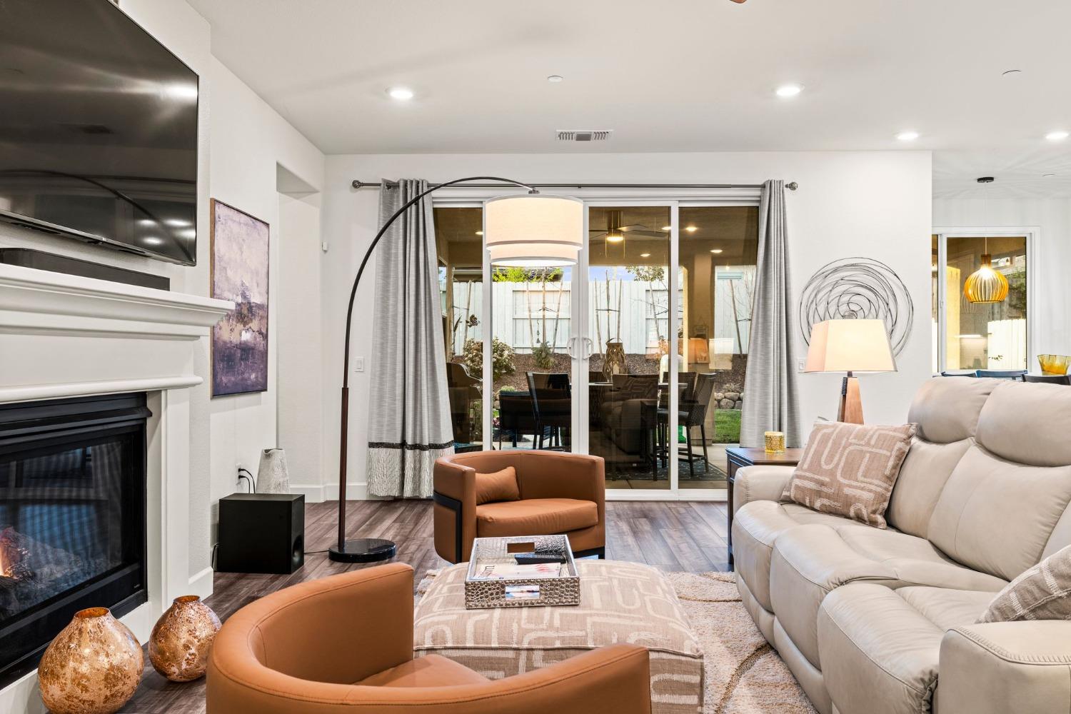 4730 Royal Lily Avenue