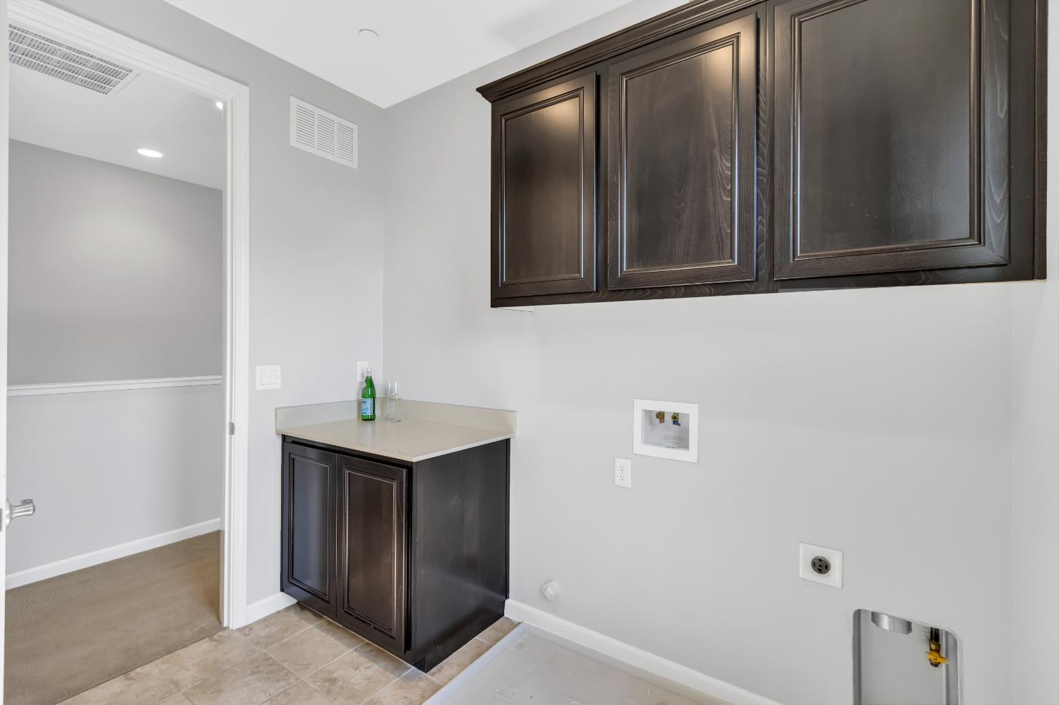 5087 Brentford Way