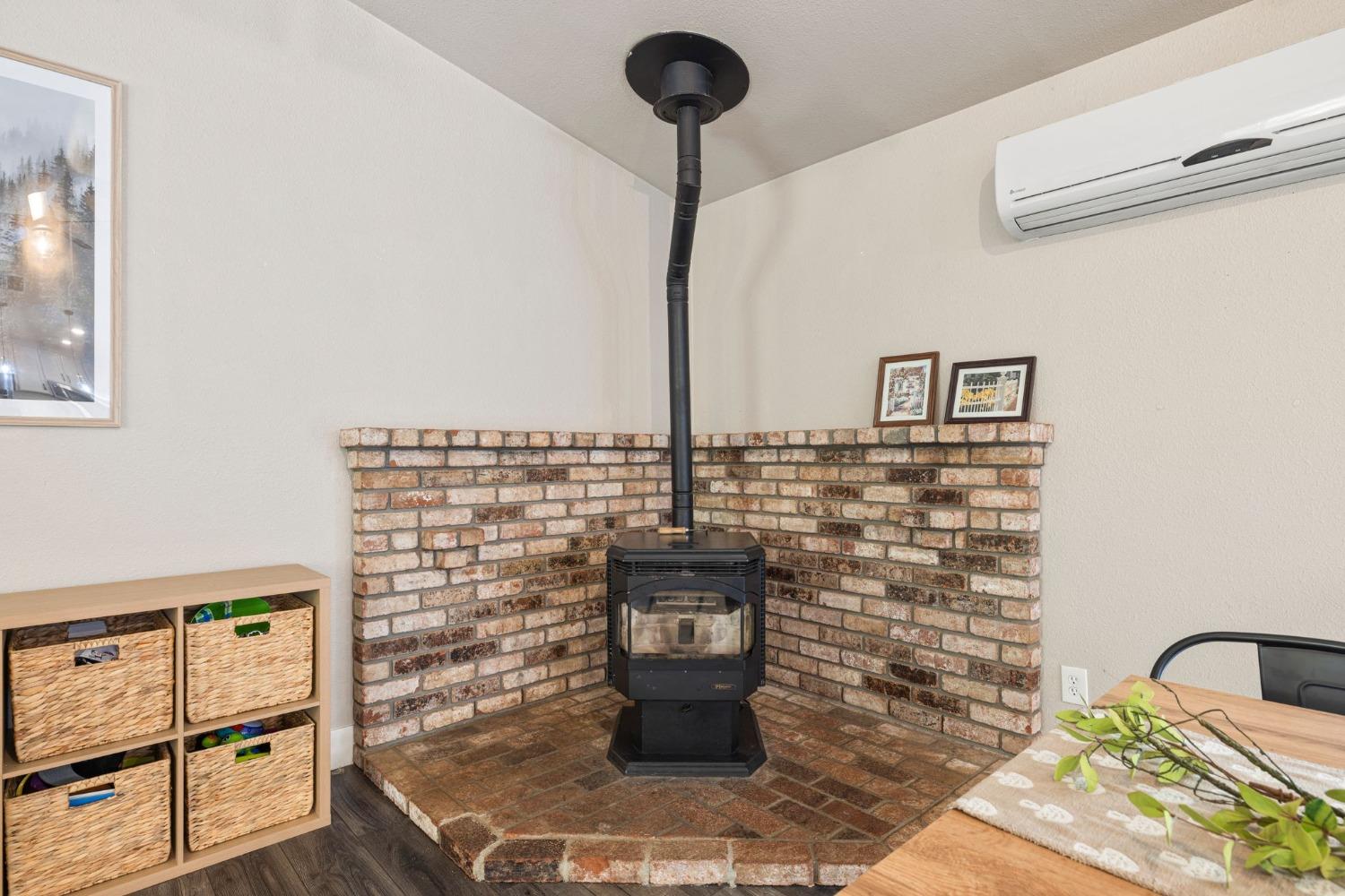 4842 Northern Lights Road