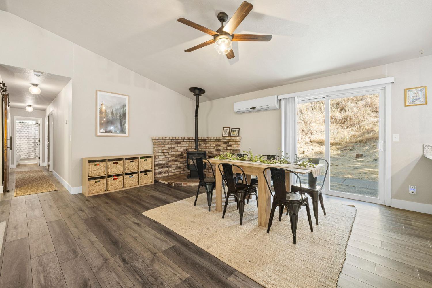 4842 Northern Lights Road