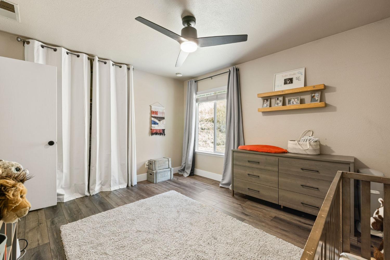 4842 Northern Lights Road