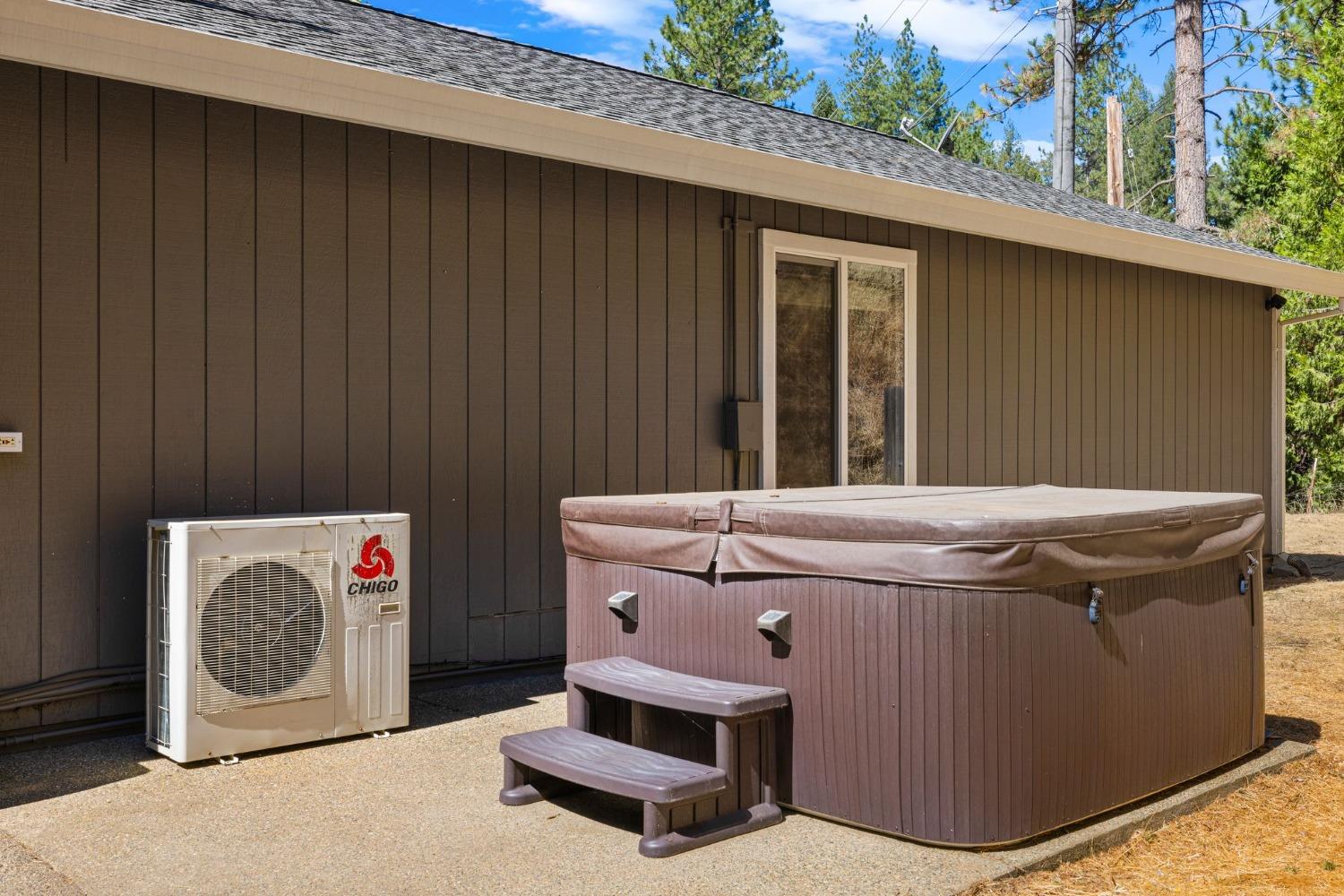 4842 Northern Lights Road