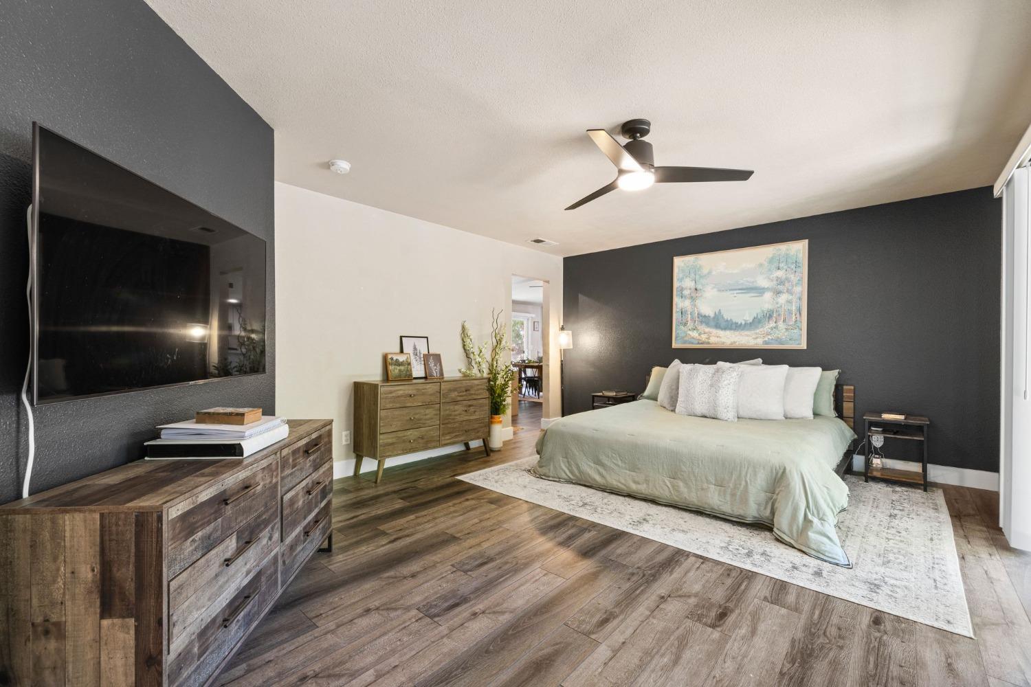 4842 Northern Lights Road