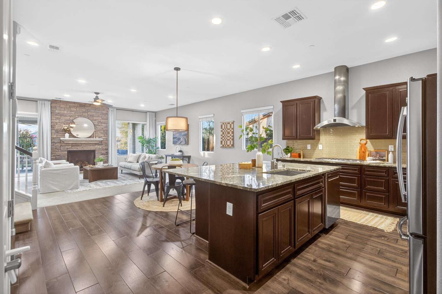 5087 Brentford Way