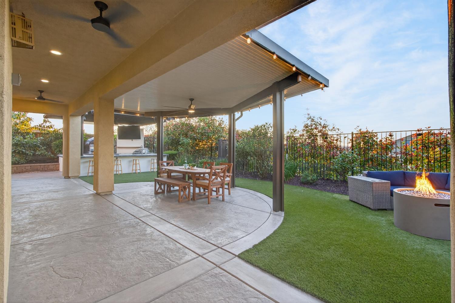 5087 Brentford Way