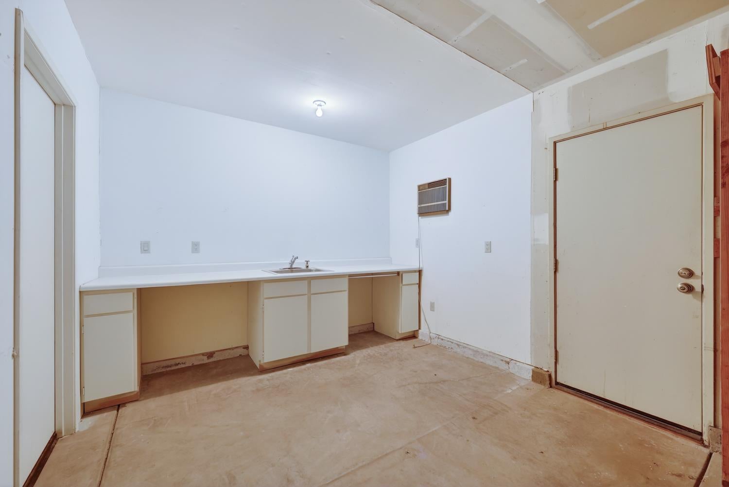 11474 Round House Court