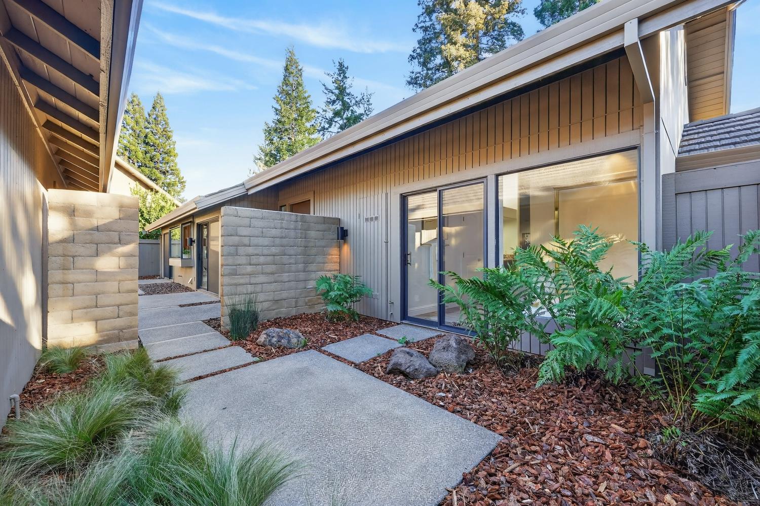 11474 Round House Court