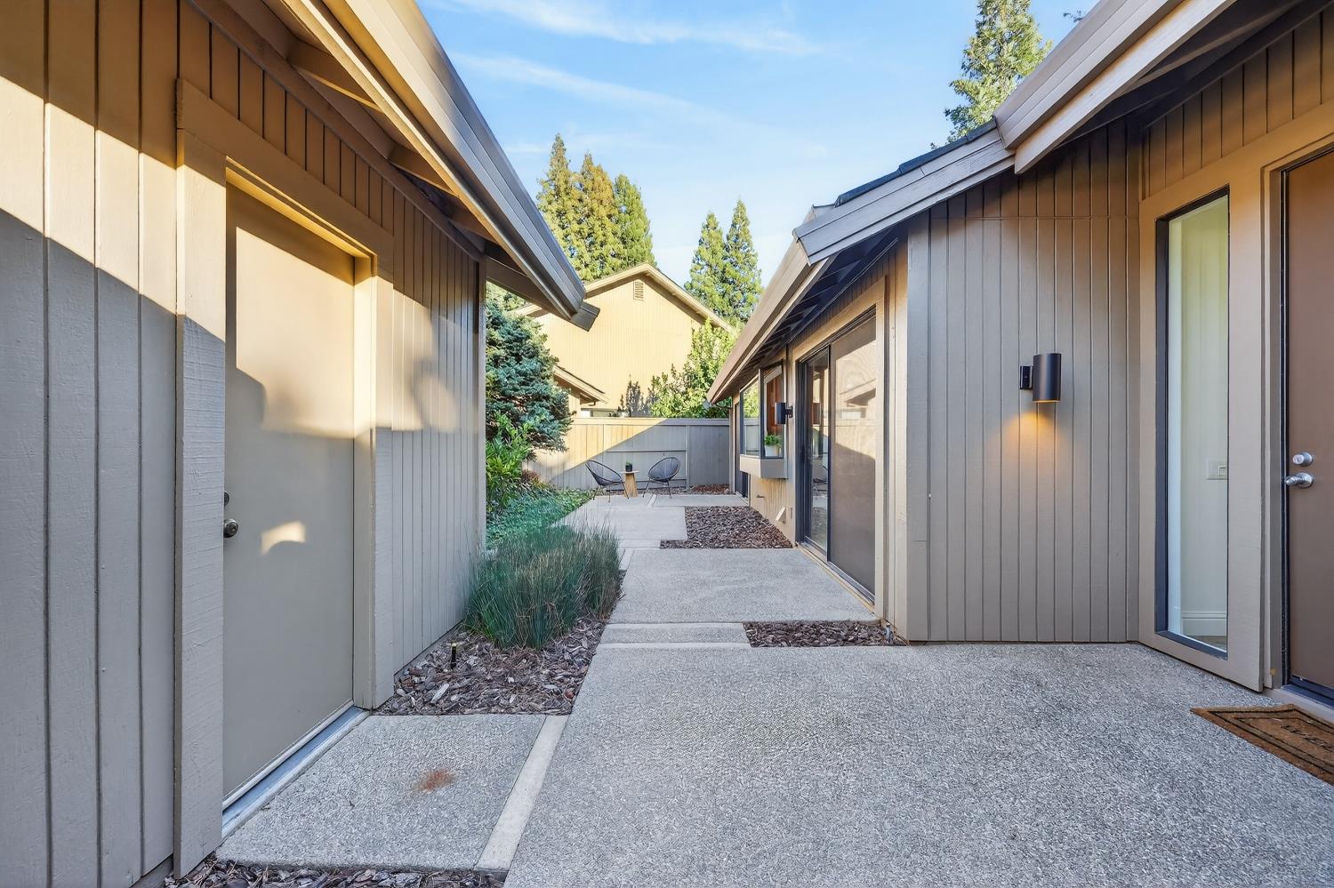 11474 Round House Court