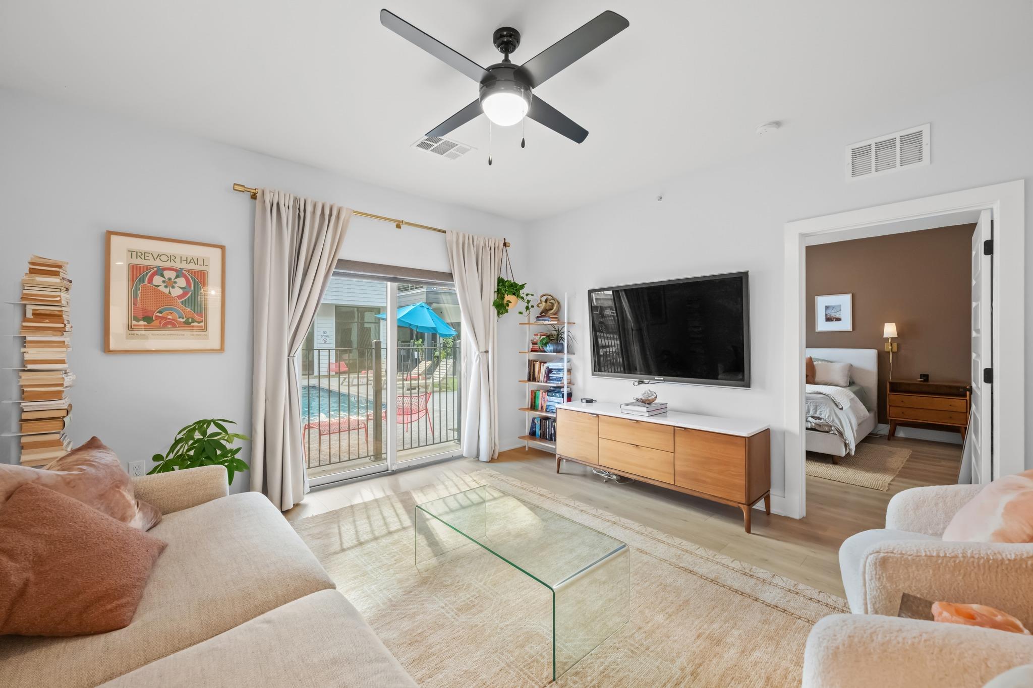 3101 Govalle Ave # 105