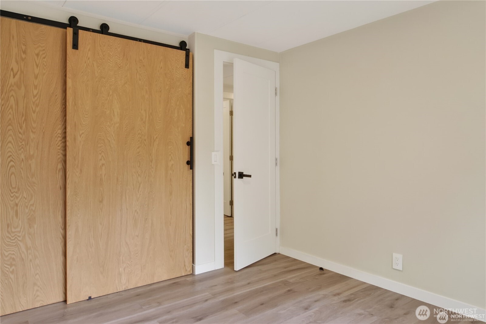 2424 S 130th Place