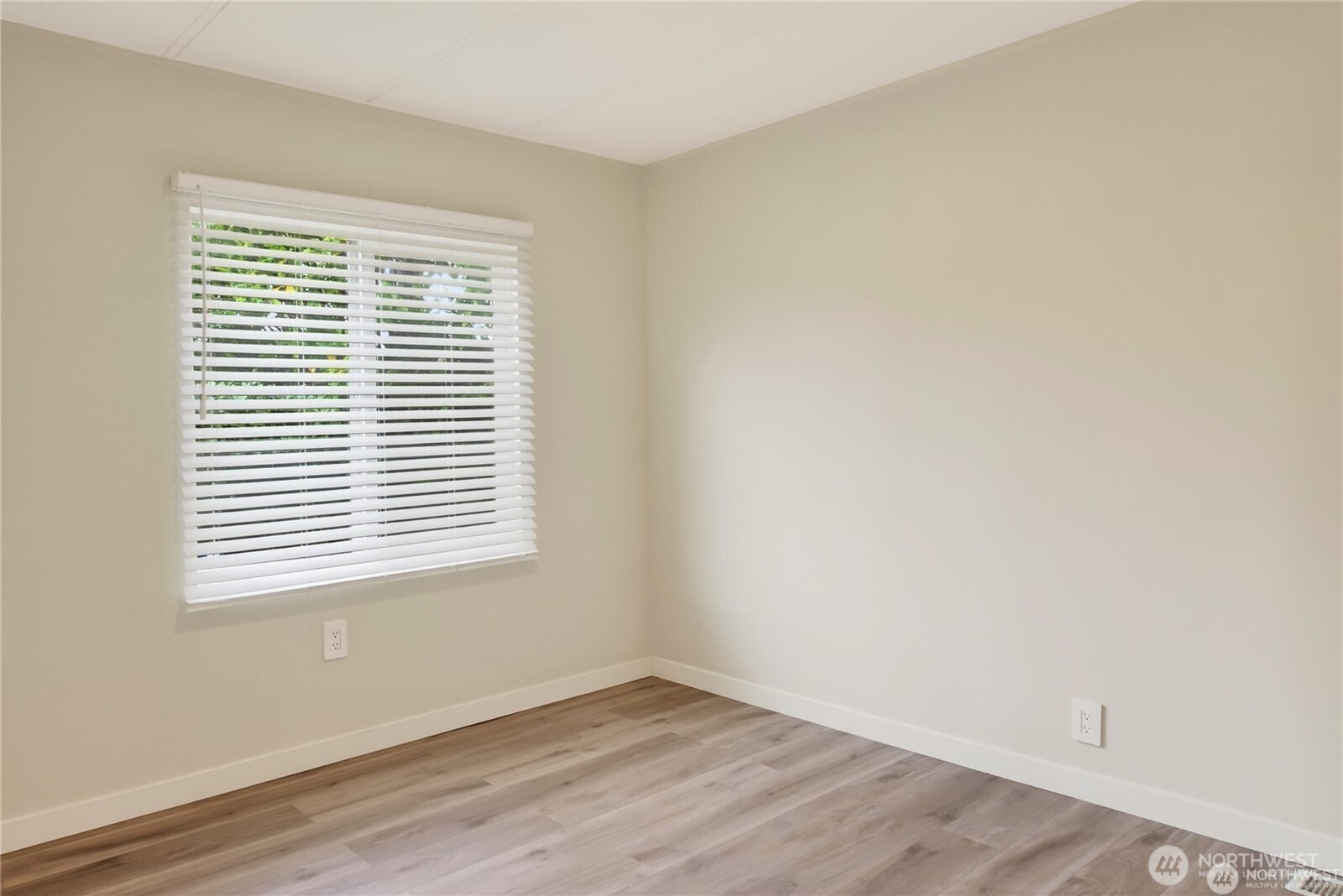 2424 S 130th Place