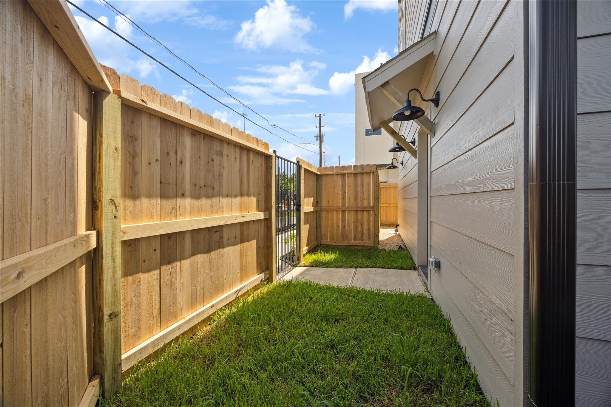 2806 Mills Street, Houston