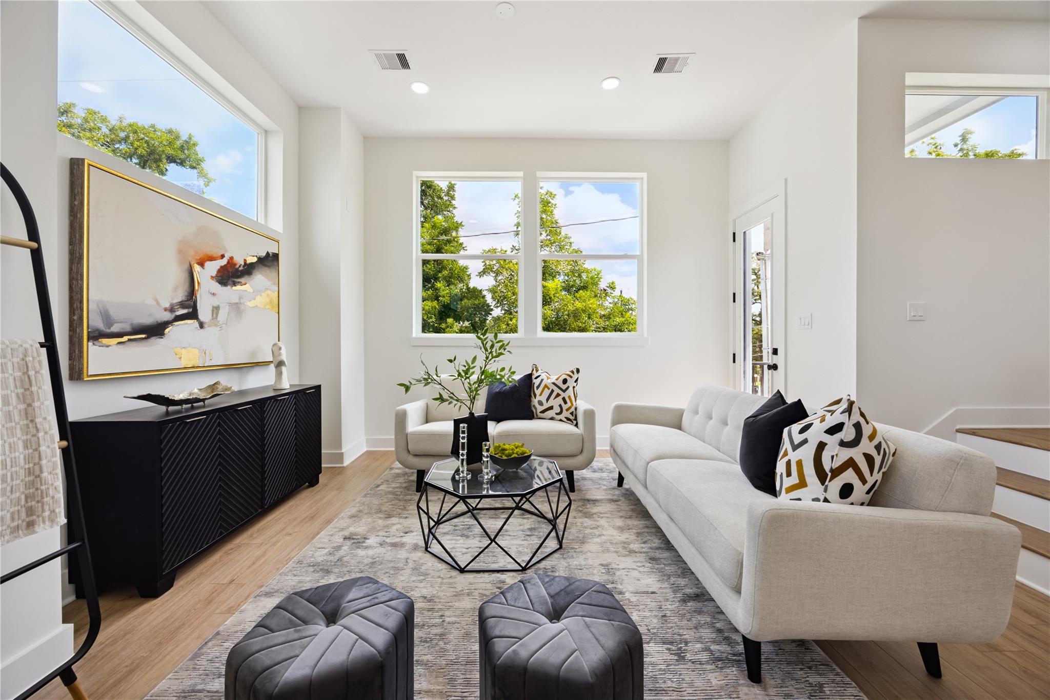 835 Rachel Street Unit: E