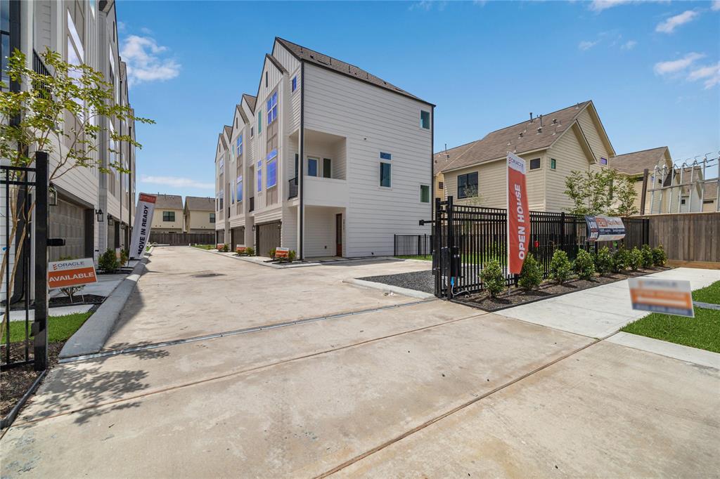 3911D Tulane Street