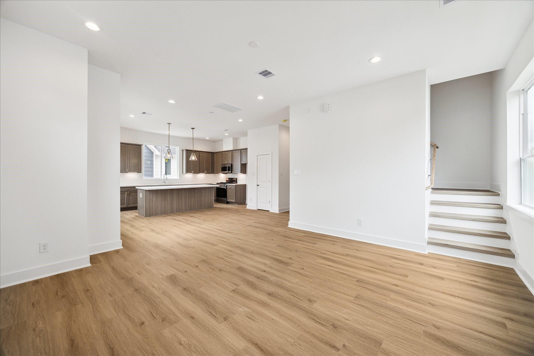 1648 W Tidwell Road, Houston