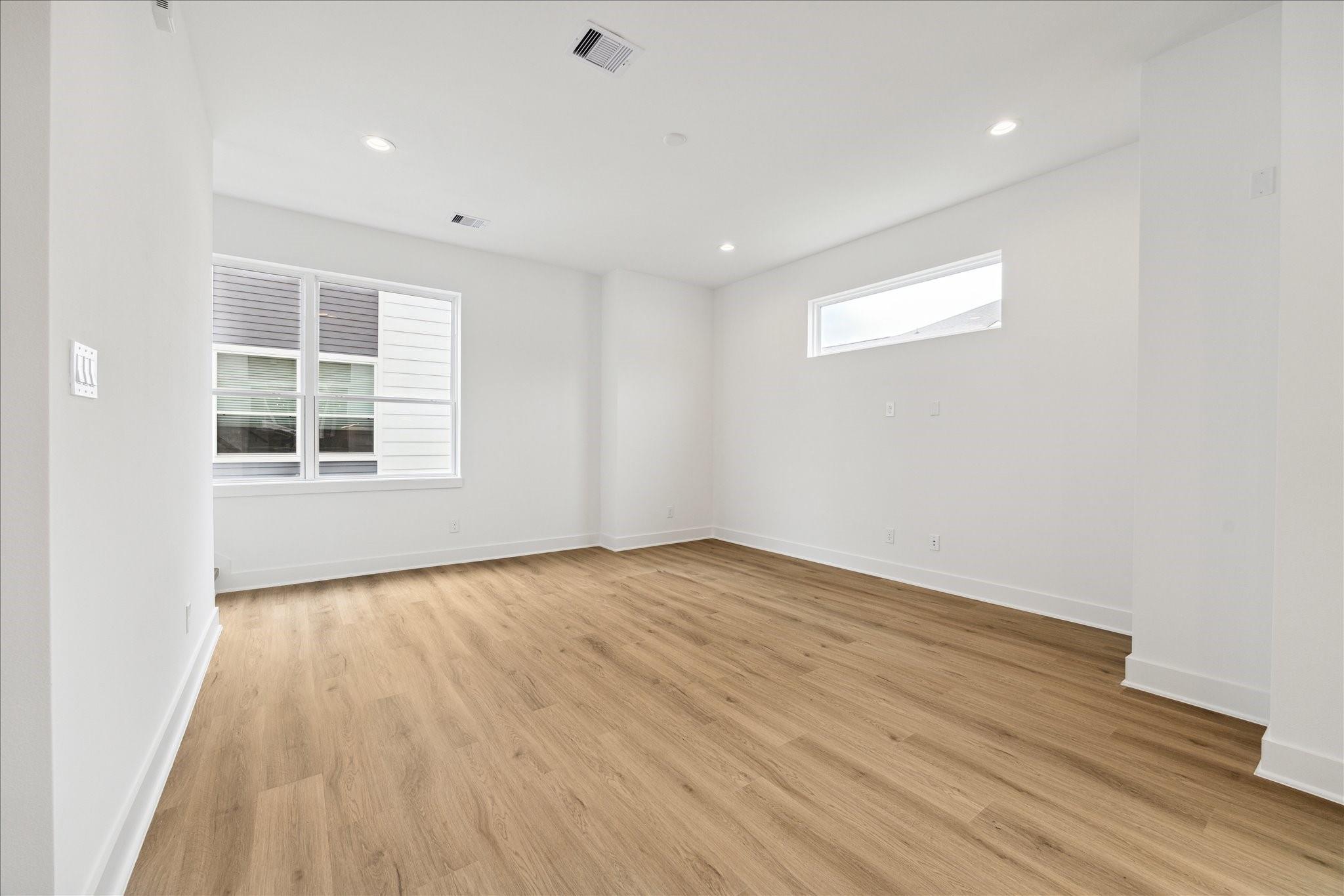 1648 W Tidwell Road, Houston