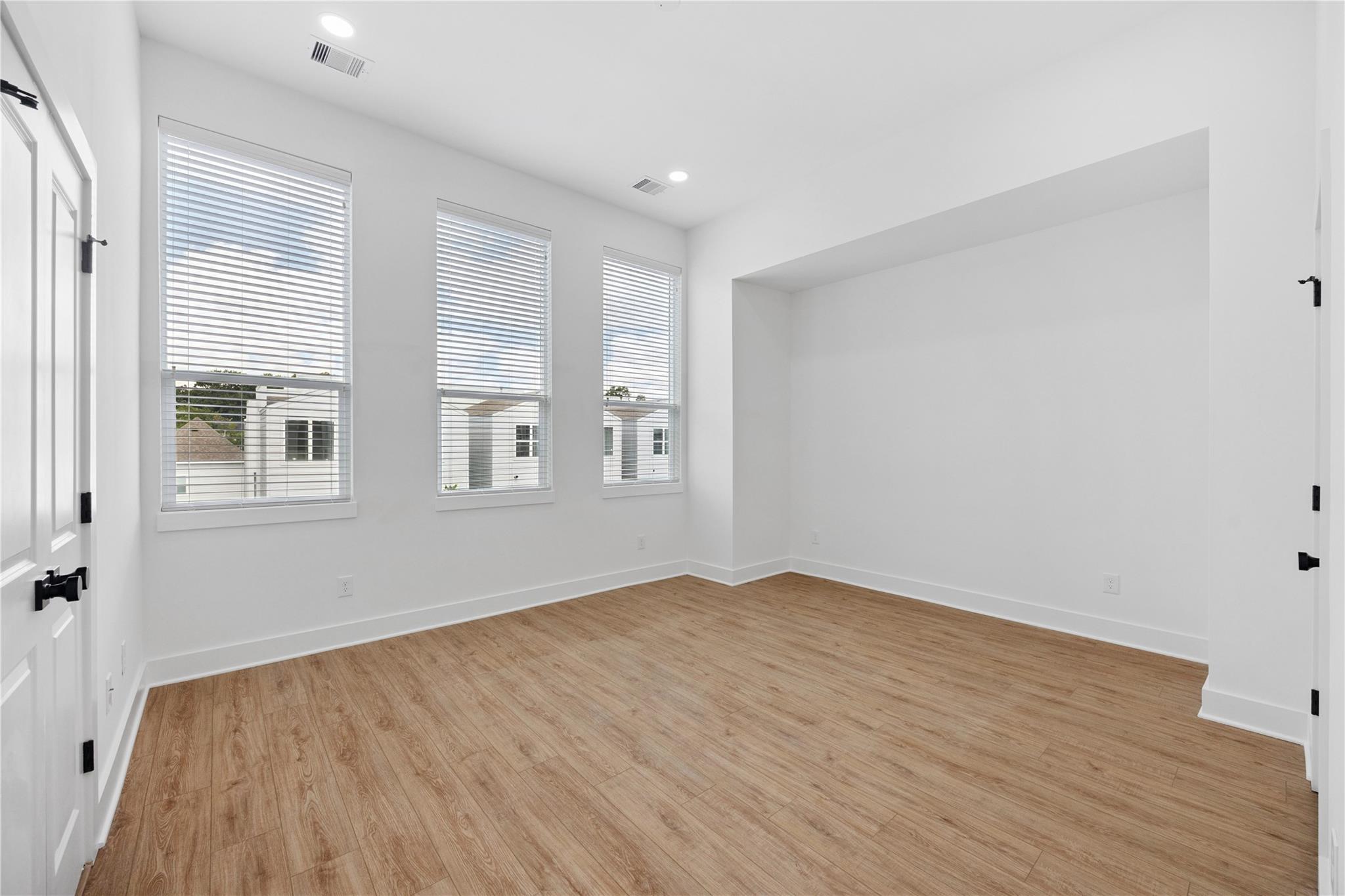 835A Rachel Street