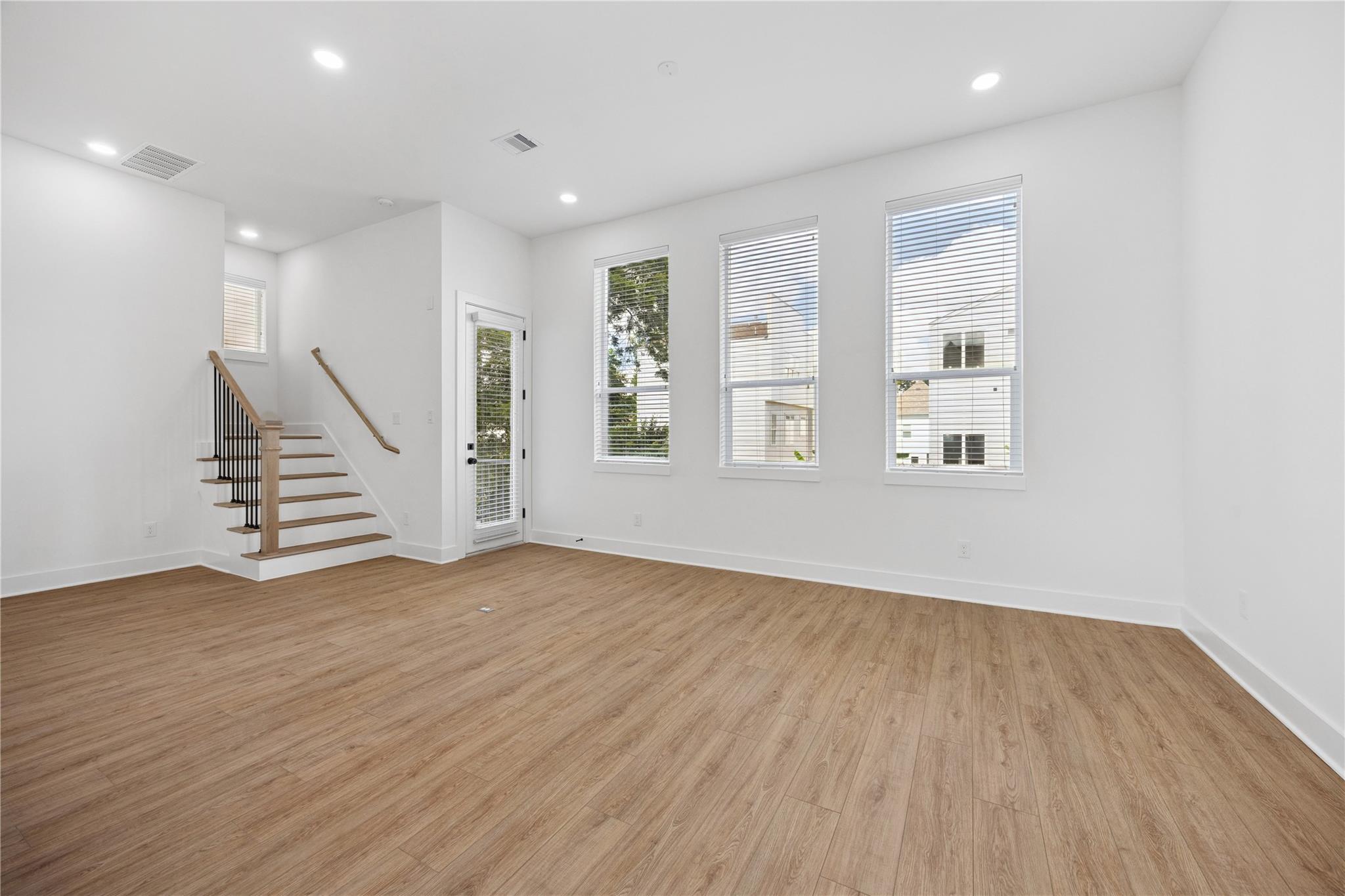 835A Rachel Street
