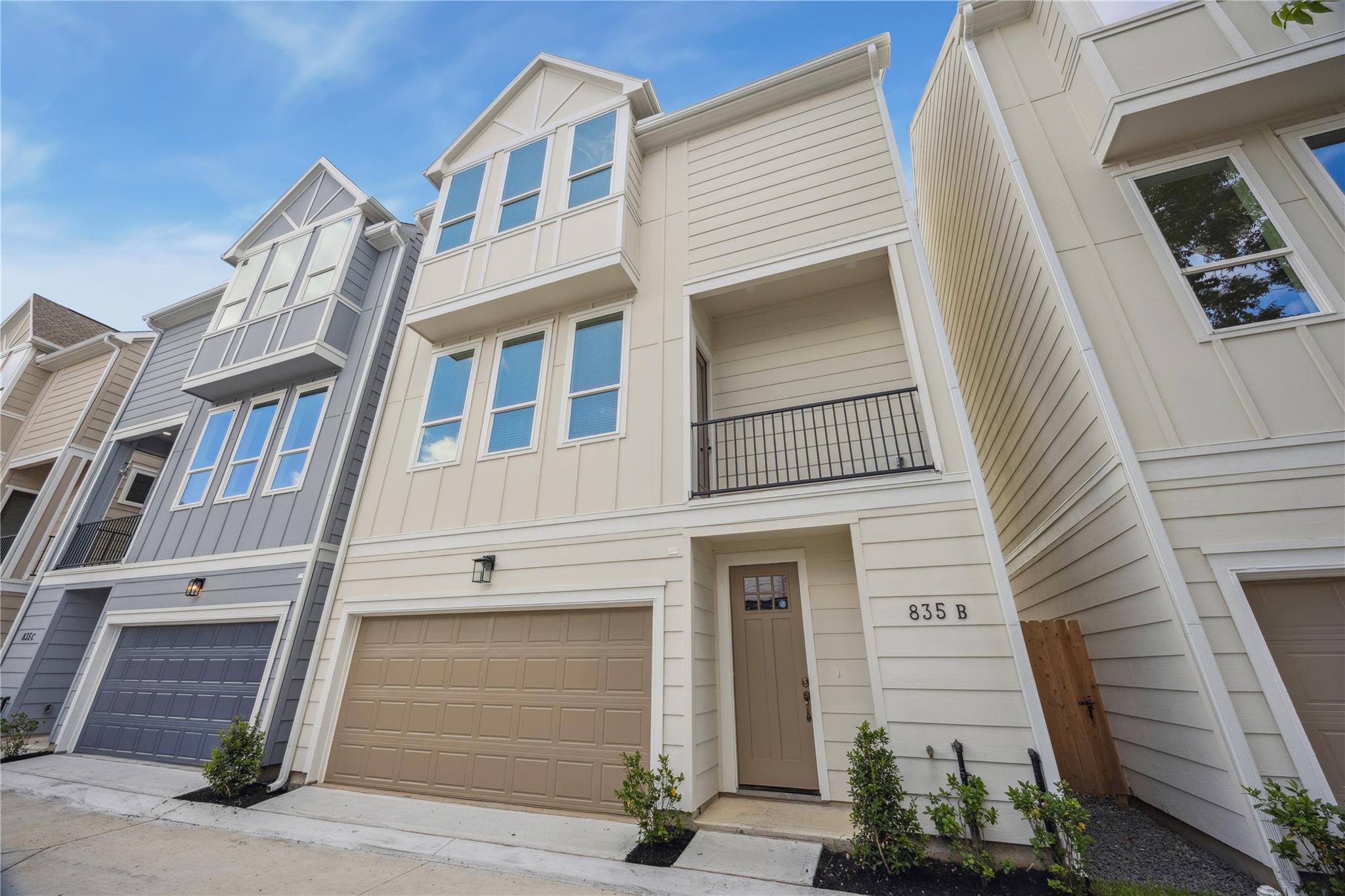 835A Rachel Street