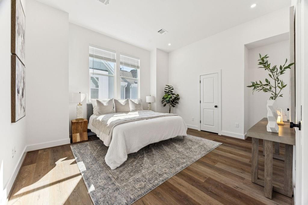 2121 Hoskins Drive # D