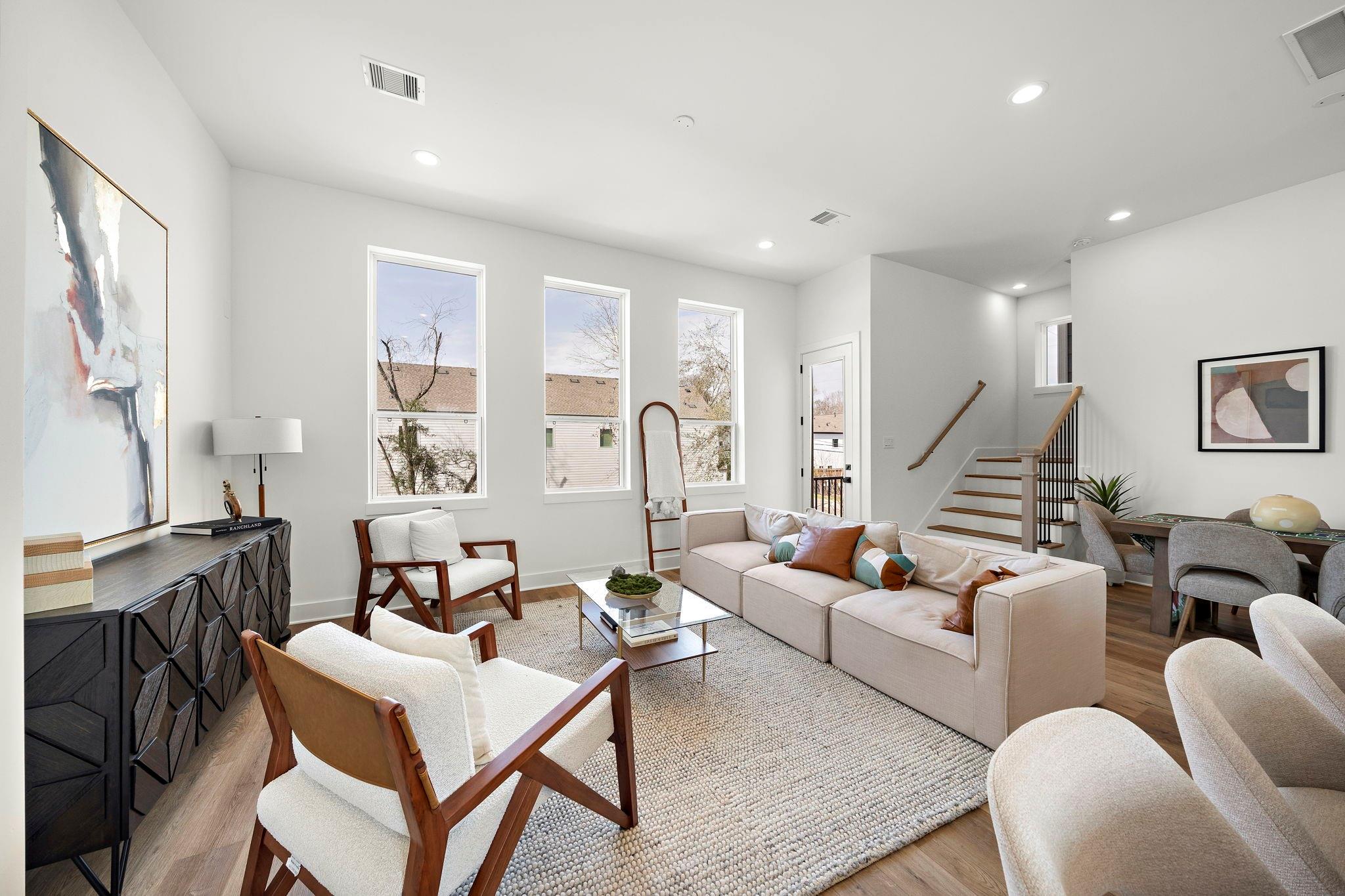 835 Elkhart Street Unit: E