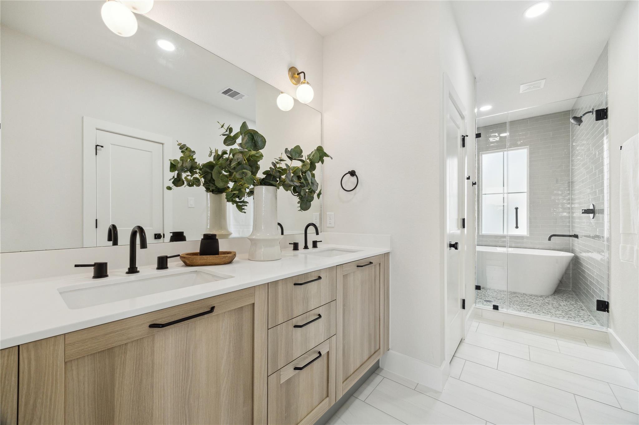 3911C Tulane Street, Houston