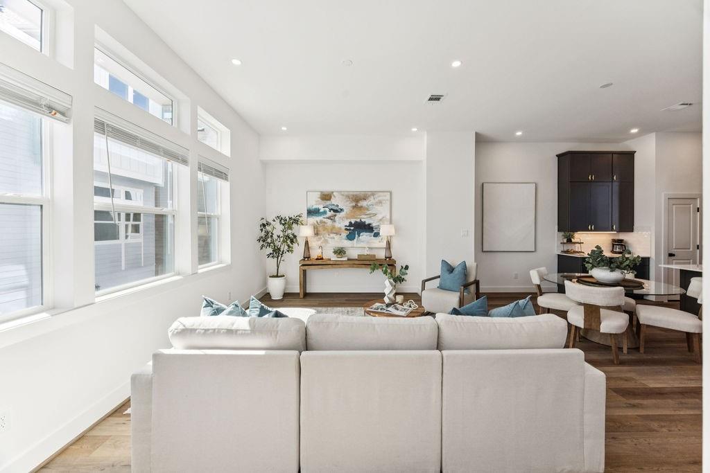 2121 Hoskins Drive # B